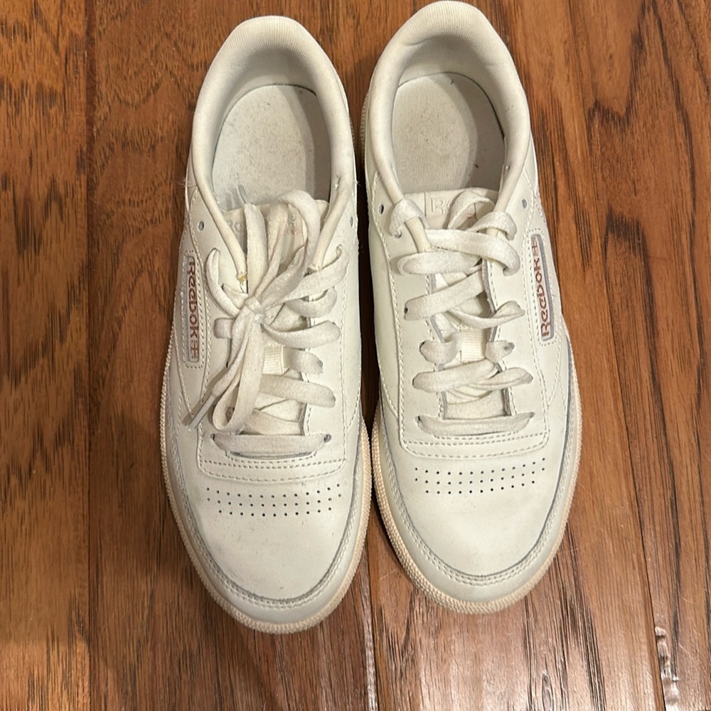 Reebok tennis shoes